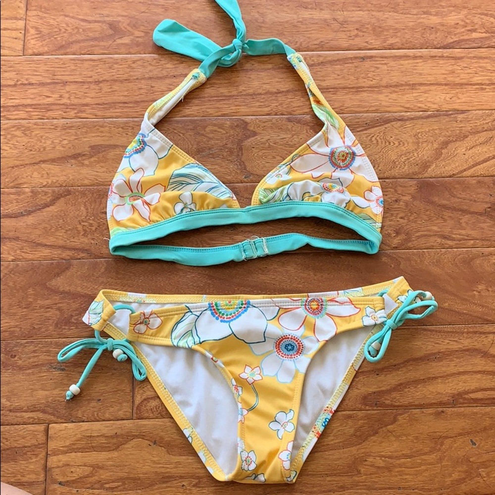 O’Neill swim wear